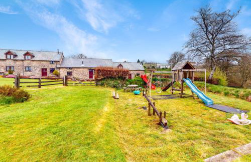 Kiri and Norton - joint booking - Foto 42