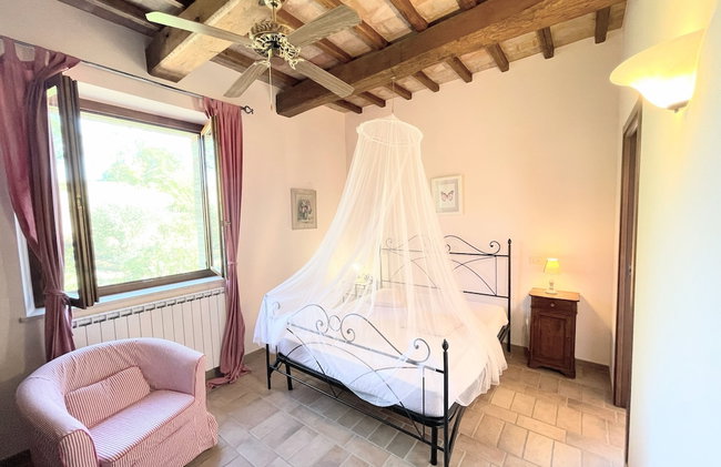 Detached Villa - Sleeps 10 - Pool - Pergola - Playground for Children - Wifi - Foto 13
