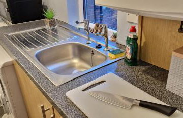 3Bed-Near A1 Motorway-FreeParking-by Holiday Homes - Foto 15