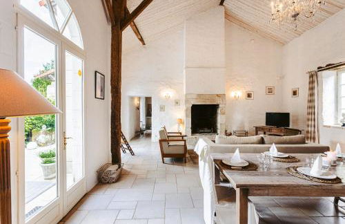 Logis La Tour - Gîte Orangerie - Foto 5