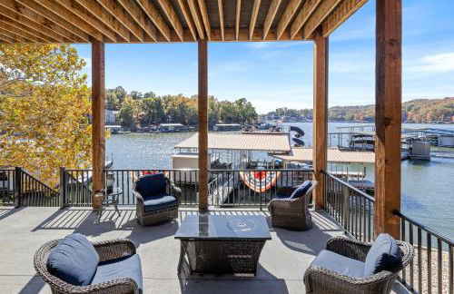 Luxury Home on Cove with Boat Slips, Waterslides, and Jump Deck - Foto 74