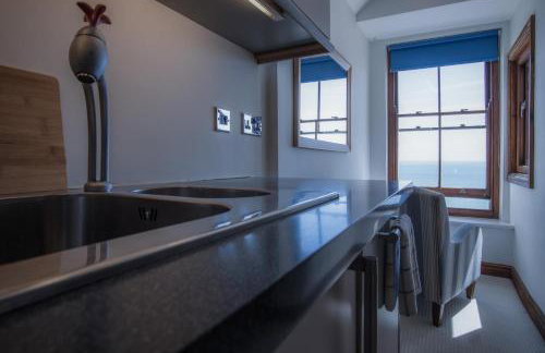 The Nest - 1 Bedroom Apartment - Tenby - Photo 50