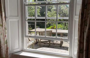 Grade II Listed House Tranquil Garden & Parking - Foto 20