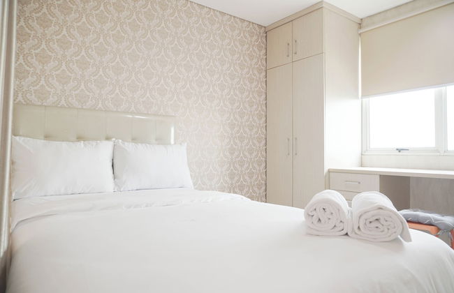 Homey And Modern Studio At Sky Terrace Apartment - Foto 3