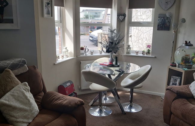 Captivating 1-bed Apartment in Bournemouth - Foto 11