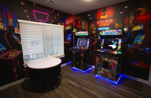 Retro Rose Retreat-Rose District - Foto 1