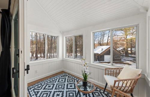 NEW Modern Barrel Getaway HOT TUB & Game Room - Foto 18