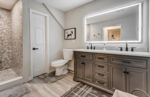 Lower Stone Lodge - Hot Tub - Game Room - Lower Unit - Foto 14