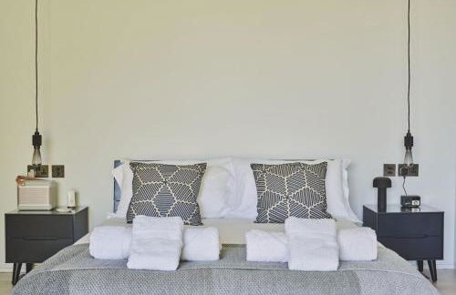 Whispering Leaves - Photo 12