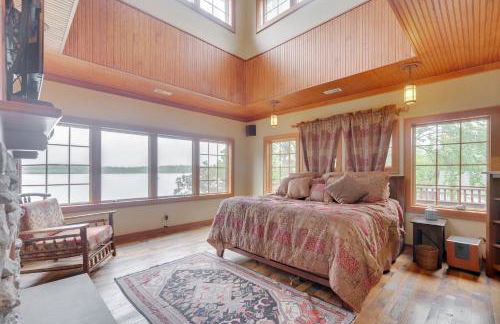 Luxe Family Home on Orange Lake with Private Dock! - Foto 11