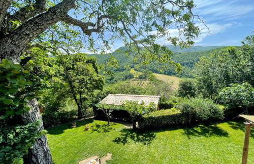 Serene Tuscan Retreat With Breathtaking Views - Photo 142