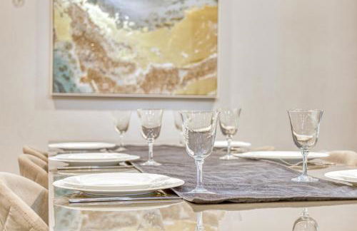 10 sleeps 3bd 2bth house Hot tub free parking - Foto 2