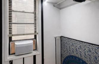 Next to Manhattan 2 Bedrooms Apartment - Subway 20 steps, Manhattan 1 Stop - Foto 31