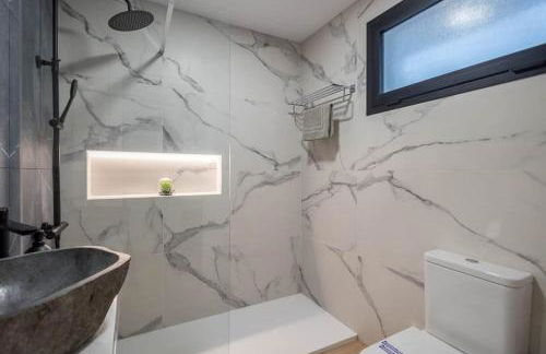 El Bunker Luxury Suite en Playa del Hombre con vista al mar - Foto 24