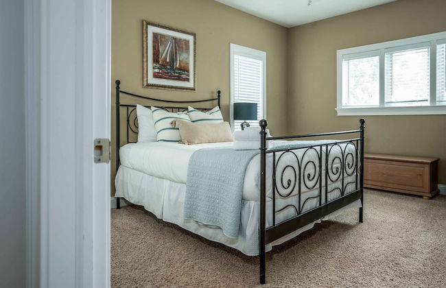 Island Getaway on Delavan Lake - Photo 8