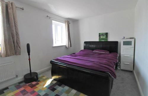 5 bed and 3 bath house in London - Photo 7