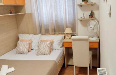 Holiday Home Three Sisters with Swimming Pool & Jacuzzi - Photo 26