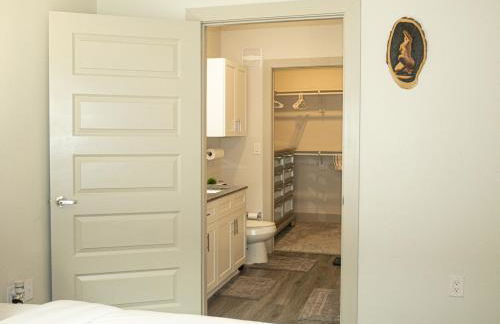 New! The Vibe Med Center Apartments - Central Houston - Photo 22
