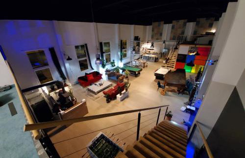 Stunning Industrial Loft in a former Power Plant Schaltzentrale - Foto 16