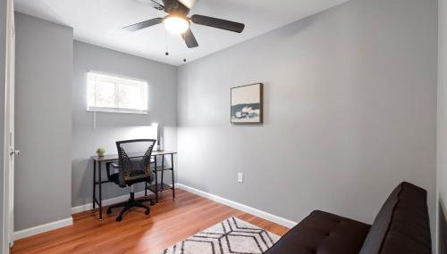 Sensation on Salisbury - Photo 3