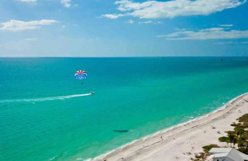 "Seaglass" Dazzles with Exceptional Bay Views! - Foto 47