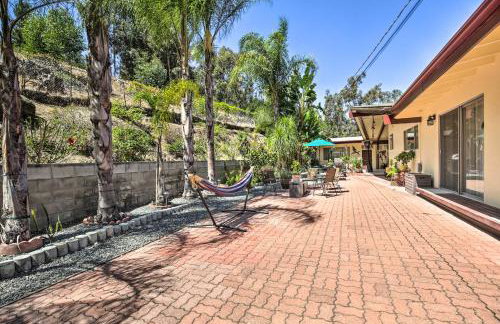 Colorful El Cajon Gem Deck, Garden and Valley Views - Foto 36