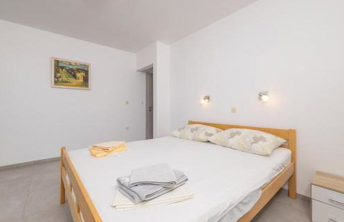 1 Bedroom Cozy Apartment In Senj - Foto 11