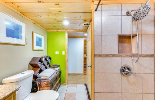 Dog-Friendly Mtn Retreat in Whitehall with View! - Foto 17