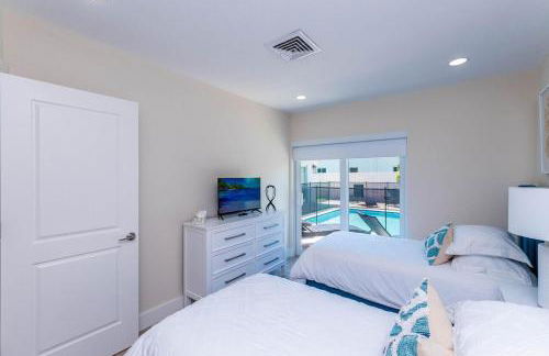 4 BD 3BA Heated Pool Close to Beach - Foto 14