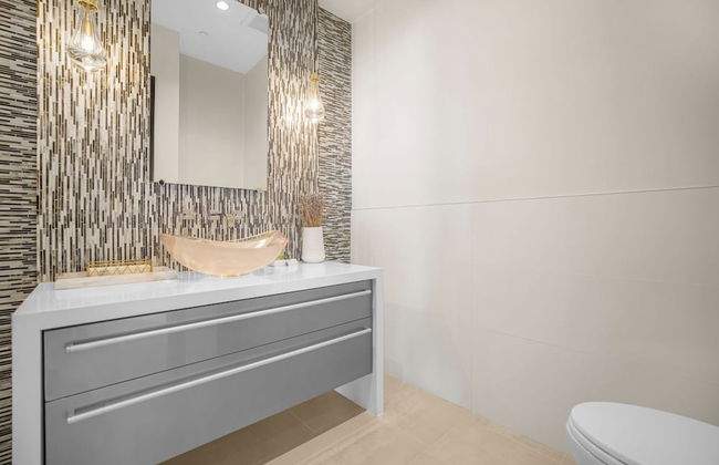 Zorada - Private Hollywood Hills Luxury With Endless Amenities and City Views - Photo 28