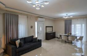 AS Family House - Photo 11