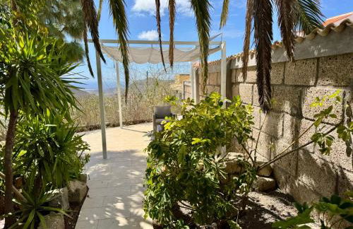 Villa Casa Lilo, en jardin grande,con una gran piscina, con pérgola y barbacoa - Foto 22