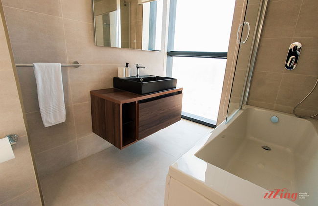 Your Luxury Retreat at Mercury Towers - Foto 13