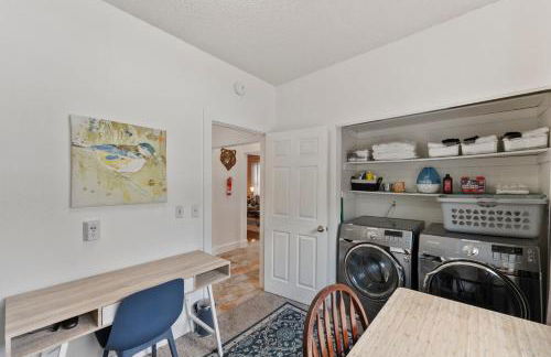3 bedroom *Downtown* with Firepit - Foto 13