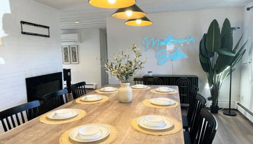 Spacious Poolside Boston Stay Sleeps 8 Pet Friendly - Foto 2