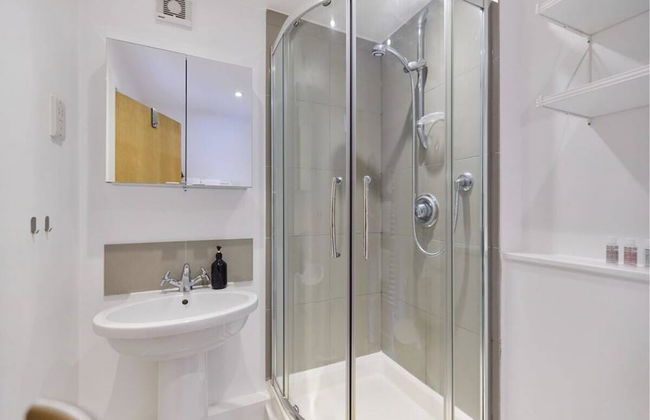 The Gwendolen Retreat - Inviting 2bdr Apartment With Balcony - Foto 17