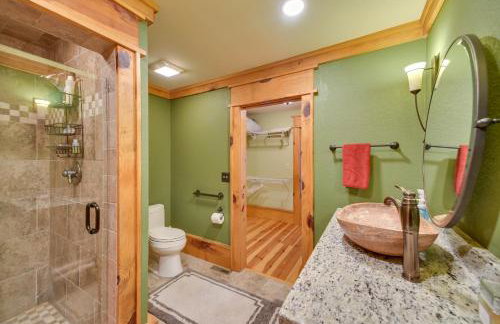 Luxurious Lakefront Paradise in Scottsboro with Dock - Foto 20