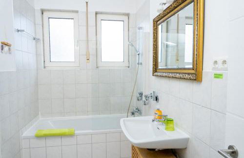 Art City-Studios Kassel 6 und 9 mit 2 Schlafzimmern, groß, modern, citynah, kostenfreie Parkplätze, Süd-Balkons, ruhig, Herkulesblick, voll ausgestattet - Foto 41