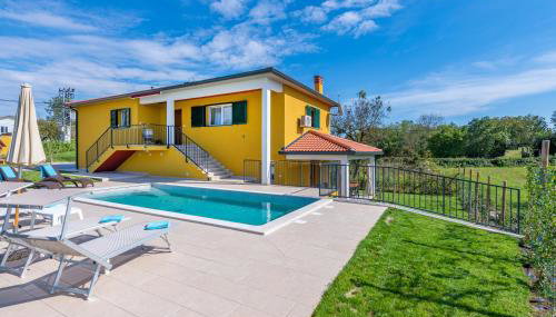 Villa Jole, a charming modern villa surrounded by rustic beauty - Foto 3, Garden, sunbed, Garden view