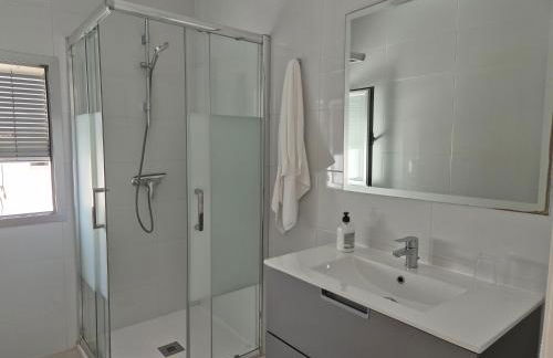 Apartamentos Bajel - Photo 28