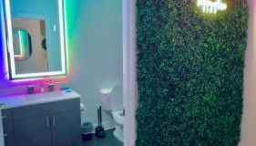 The 513 Flat! 1BR, 1Bath Apt with Pool and Riverfront View! Free Gated Parking! Only Steps from The banks & Stadiums! - Foto 5