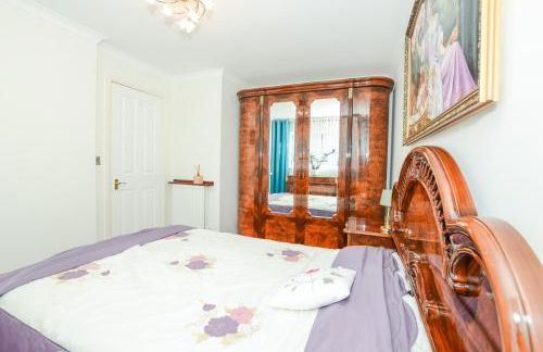 A Riverside Paradise in The City w Garden and Free Parking - A 2 Bed Home in London Sleeps 4! - Foto 18