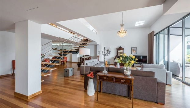 Coin salon dans le hall