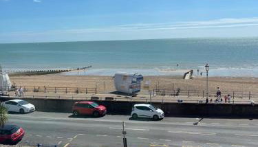 "The Parlour" Seafront Apartment - Foto 2