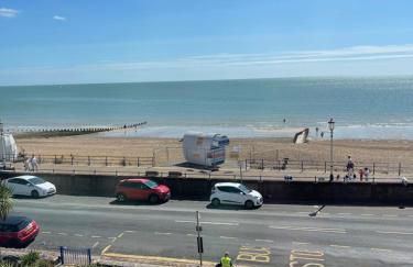 "The Parlour" Seafront Apartment - Foto 2