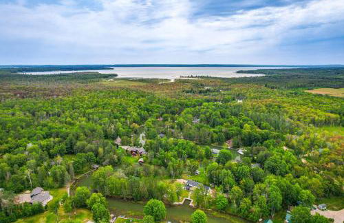 Fire Pit and Lake Views Cozy Crooked River Retreat! - Foto 29