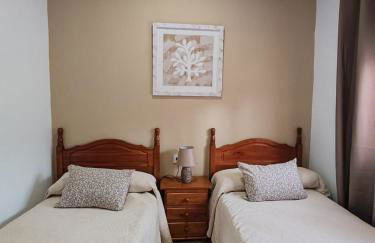 Casa Fregenal Centro R&S - Foto 7