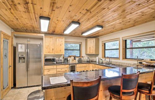 Spacious Pine Mountain Club Cabin with Fire Pit - Foto 10