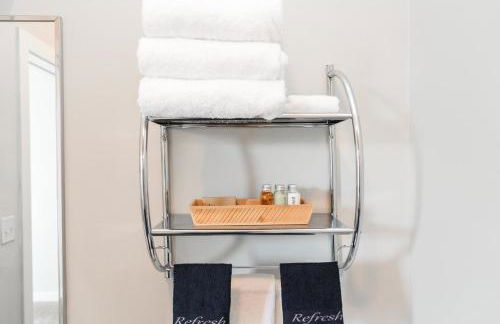 CozySuites Music Row Elegant 1BR w free parking 15 - Foto 33