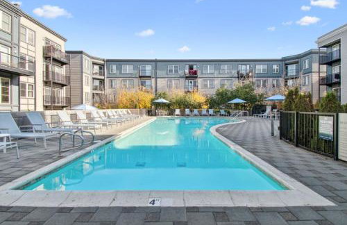 Blueground Emeryville pool nr Bay Street Park SFO-1987 - Foto 18